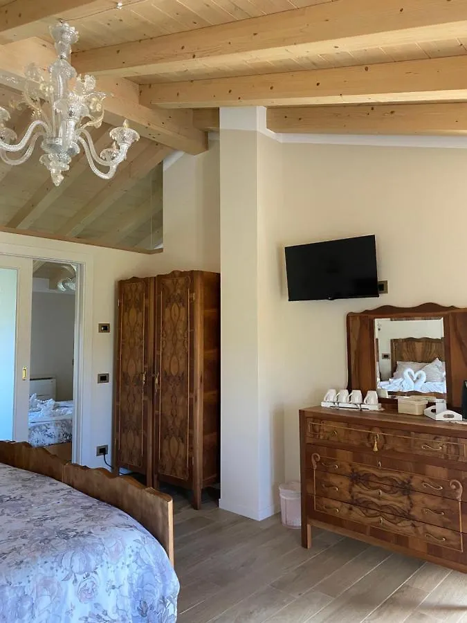 Bed & Breakfast Roseto Holidays Azzurro Cavalcaselle Italy